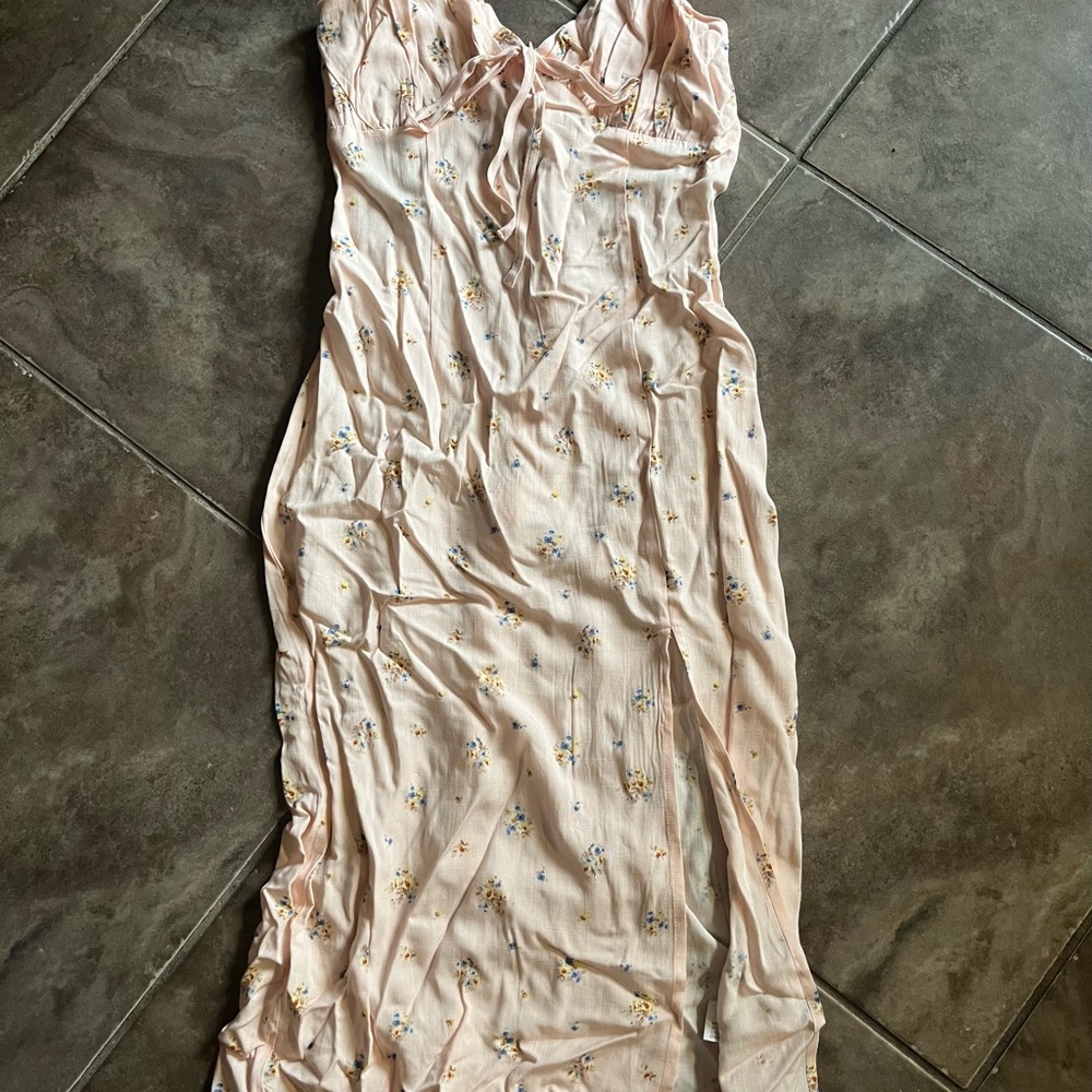 Forever 21 Light Pink Floral Maxi Dress